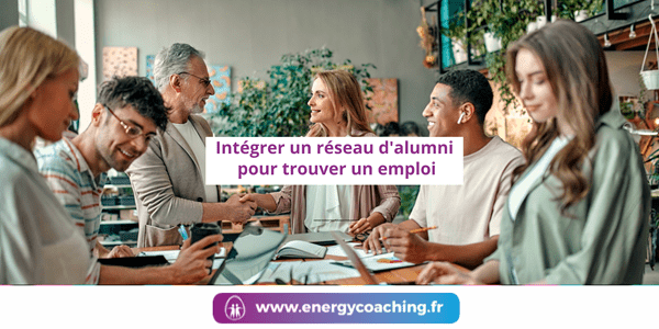 Intégrer un réseau d'alumni pour trouver un emploi