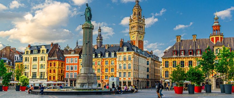 Une vue pittoresque de lille, représentant la localisation des services d'un coach recherche emploi sur lille