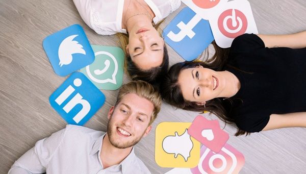 medias sociaux pour trouver un emploi